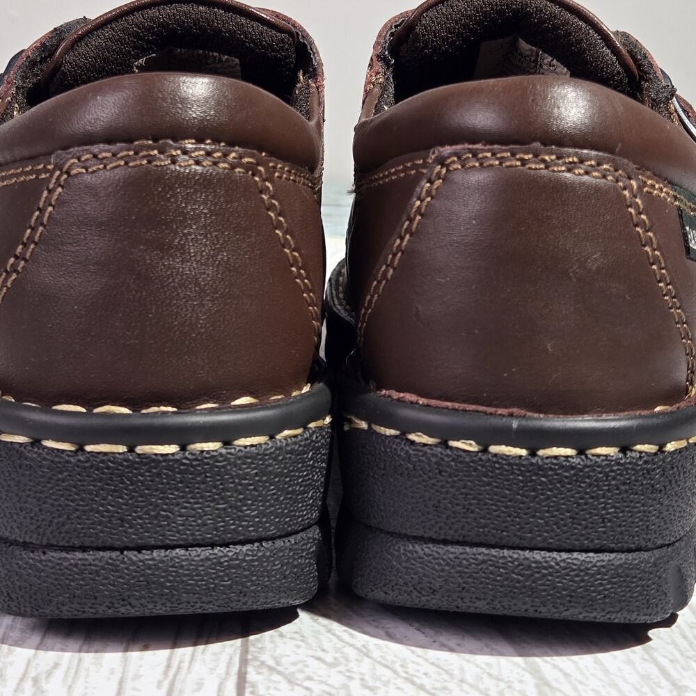 Eastland Women's Syracuse Slip-On 6M Comfort Classic Gorpcore Walking Classic - Picture 5 of 8